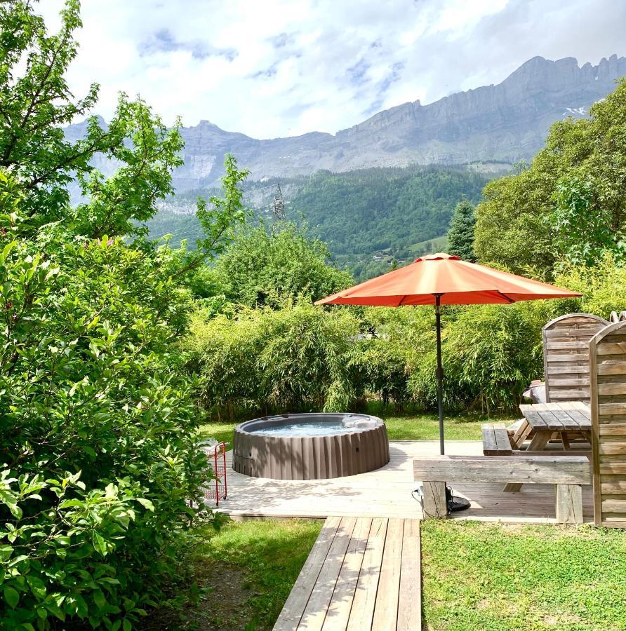 Appartement Avec Jacuzzi Dans Chalet Prive, Grande Terrasse, Parking Gratuit Ле Уш Екстериор снимка