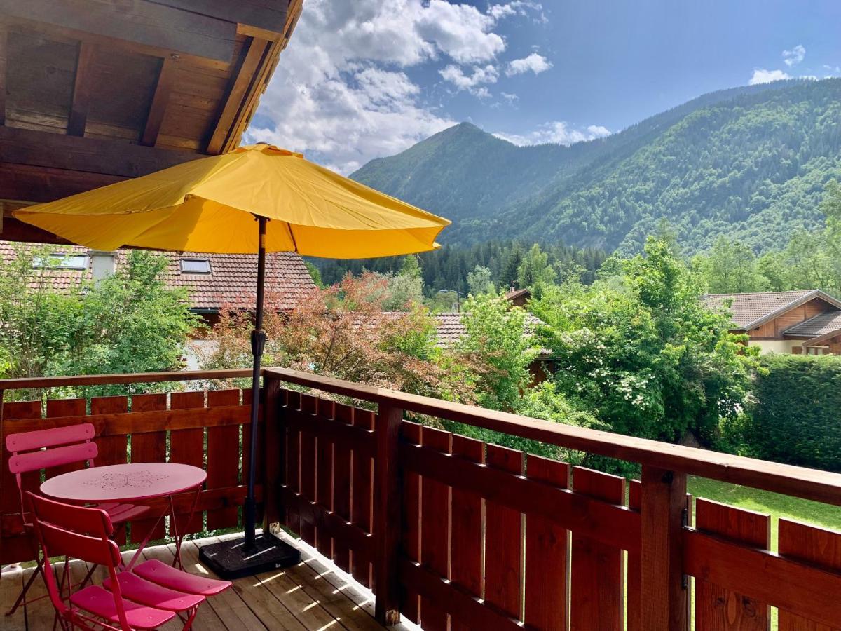 Appartement Avec Jacuzzi Dans Chalet Prive, Grande Terrasse, Parking Gratuit Ле Уш Екстериор снимка
